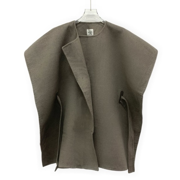 Hermes Elegant Cashmere Grey-Brown Women's Cape Coat - Picture 1 of 6